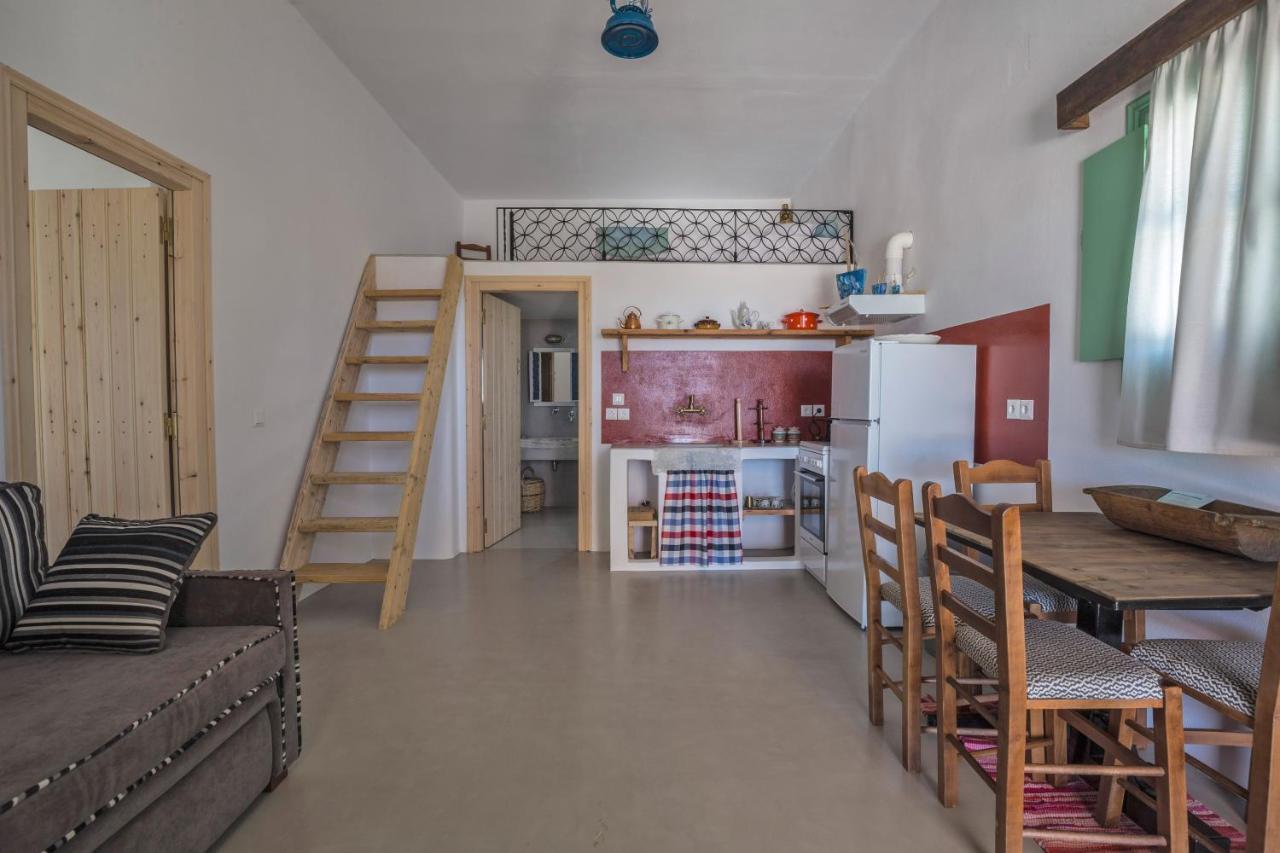 Ailouros Scenic Guest Houses Schoinoussa Екстериор снимка